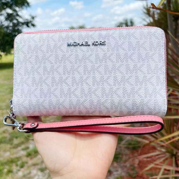 NWT Michael Kors Zip Around Wallet💕Gaby’sBags - Picture 7 of 7